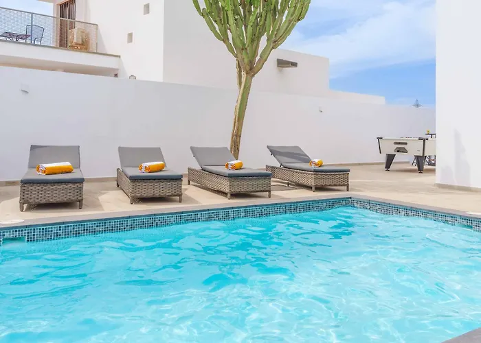 Colina Villa *